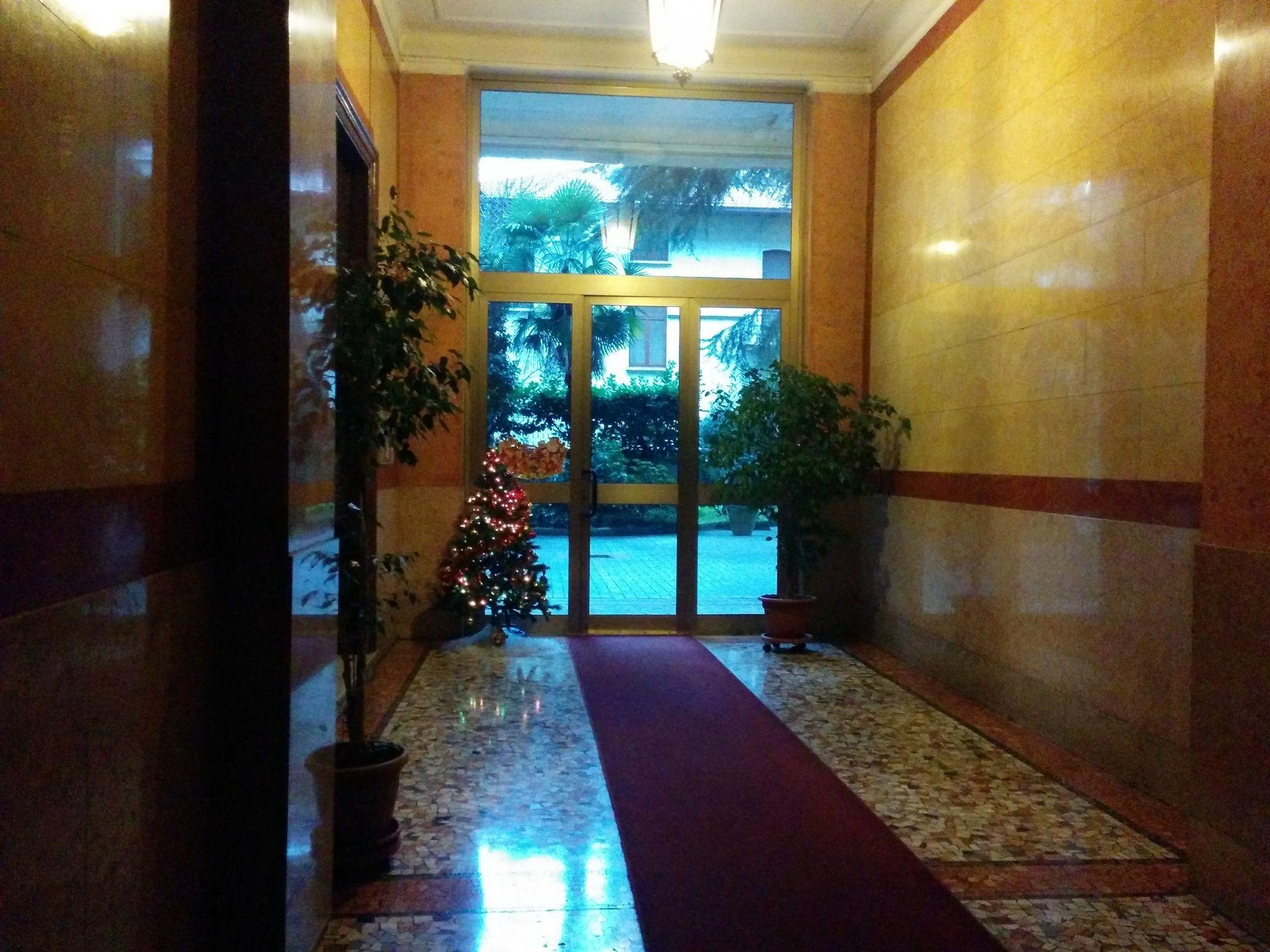 Adam'S House Hostel Milan Exterior photo