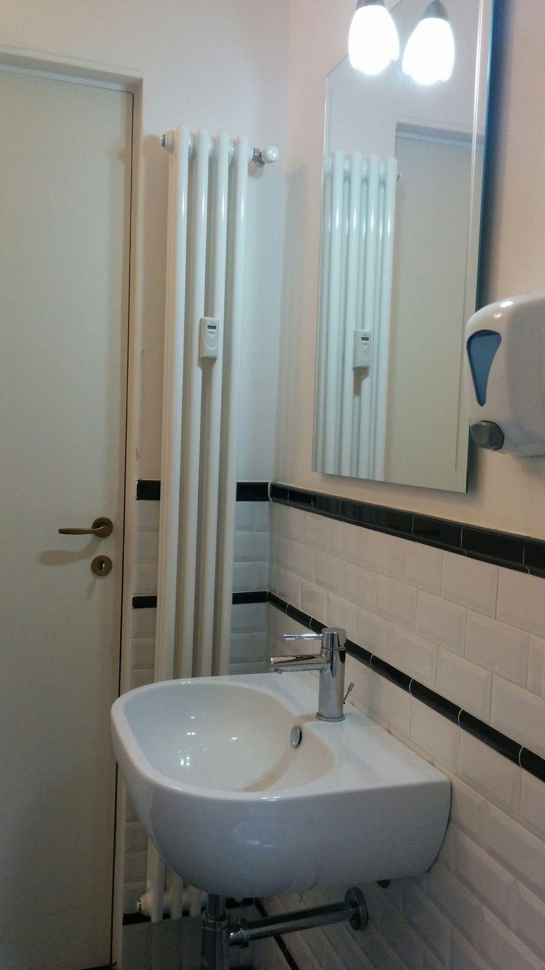 Adam'S House Hostel Milan Exterior photo