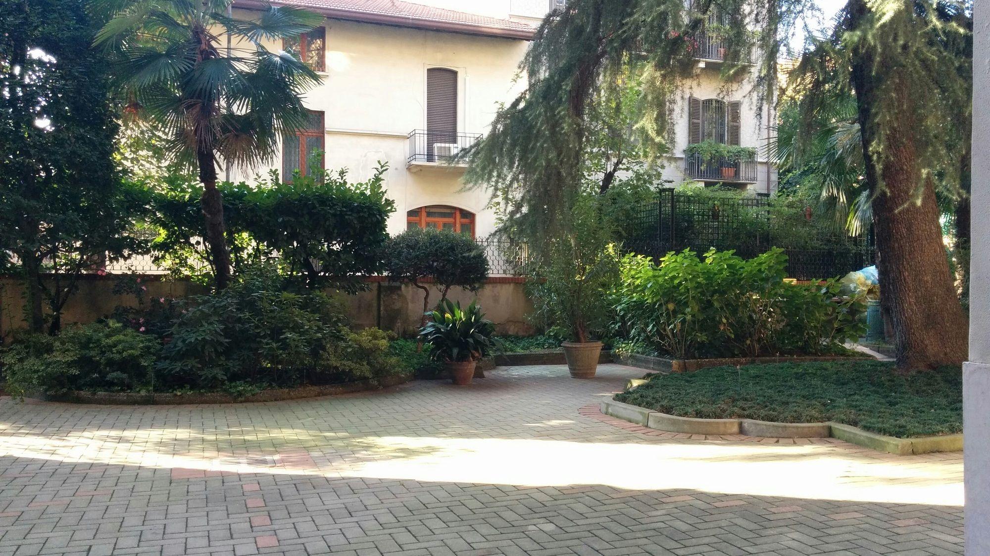 Adam'S House Hostel Milan Exterior photo